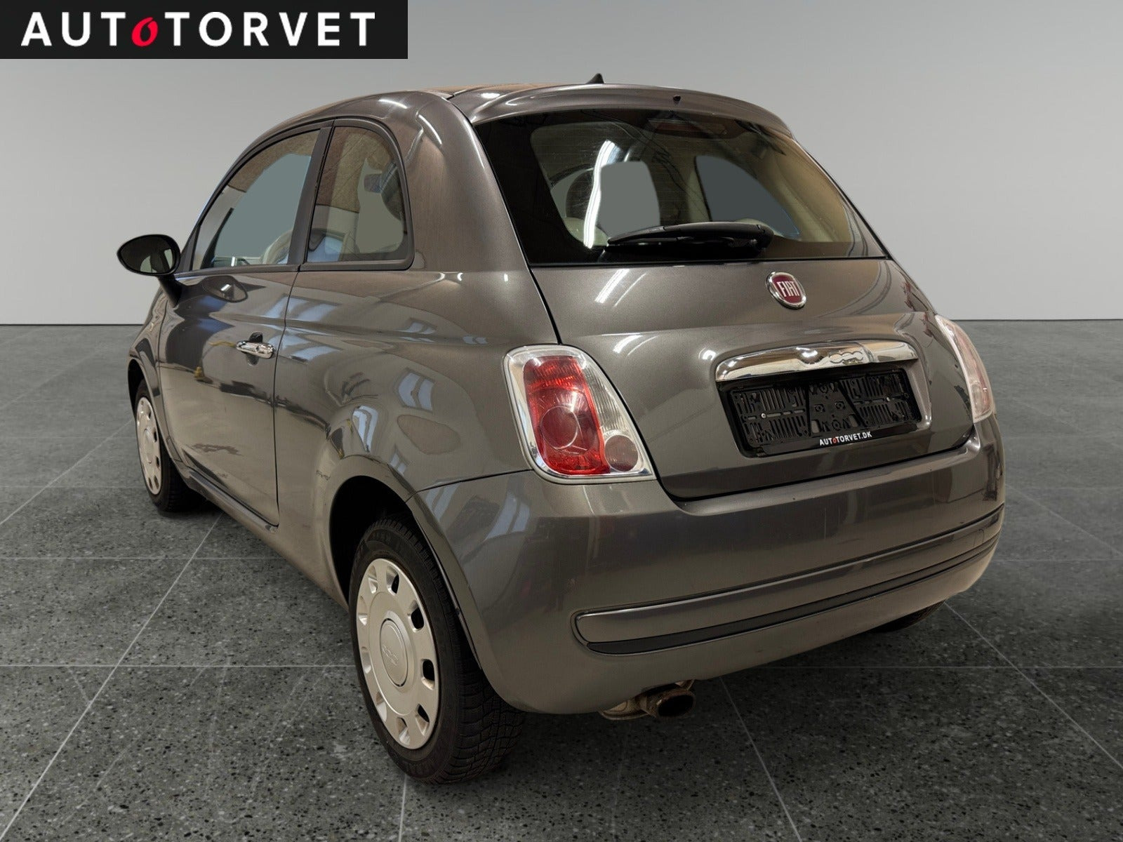 Grå Fiat 500 fra 2008