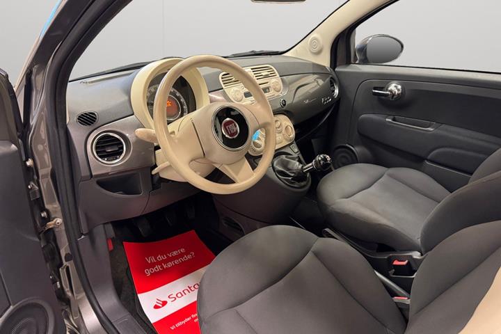 Grå Fiat 500 fra 2008