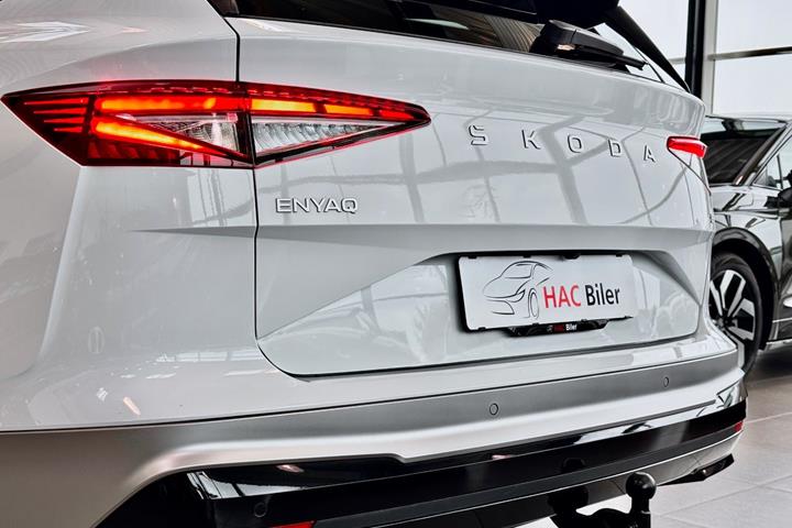 Hvid Skoda Enyaq fra 2026