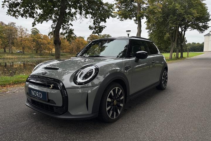 Grå Mini Cooper SE fra 2021