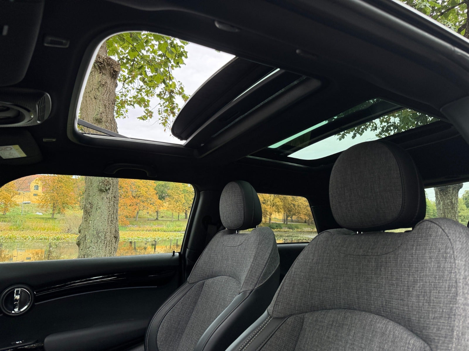 Grå Mini Cooper SE fra 2021