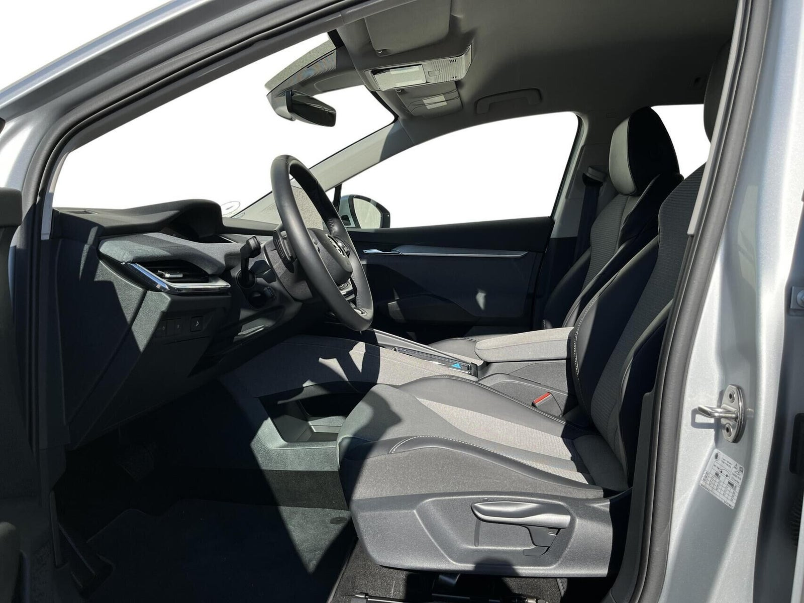 Sølv Skoda Enyaq fra 2025