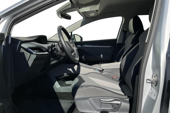 Sølv Skoda Enyaq fra 2025