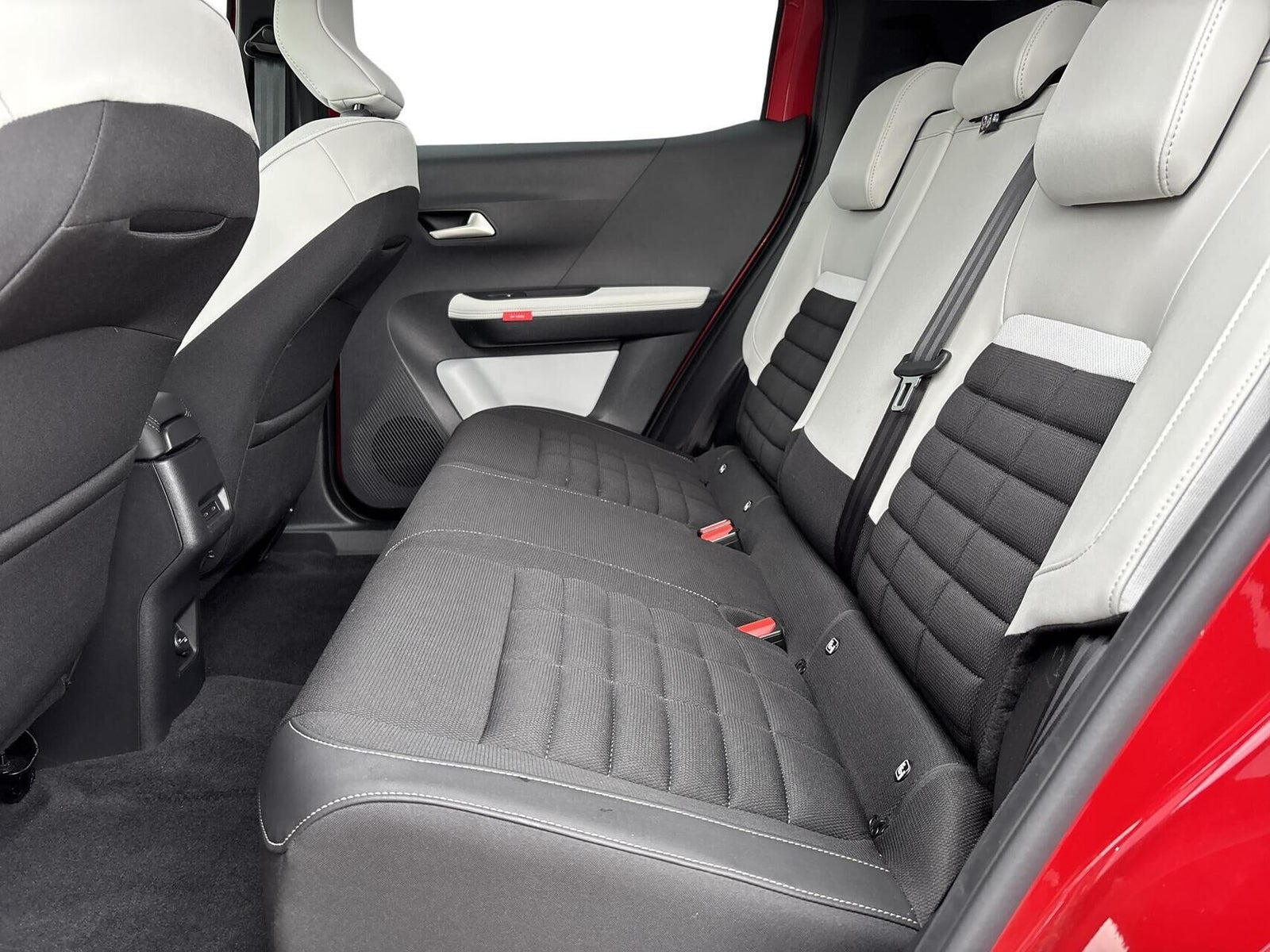 Rød Citroën e-C3 Aircross fra 2025