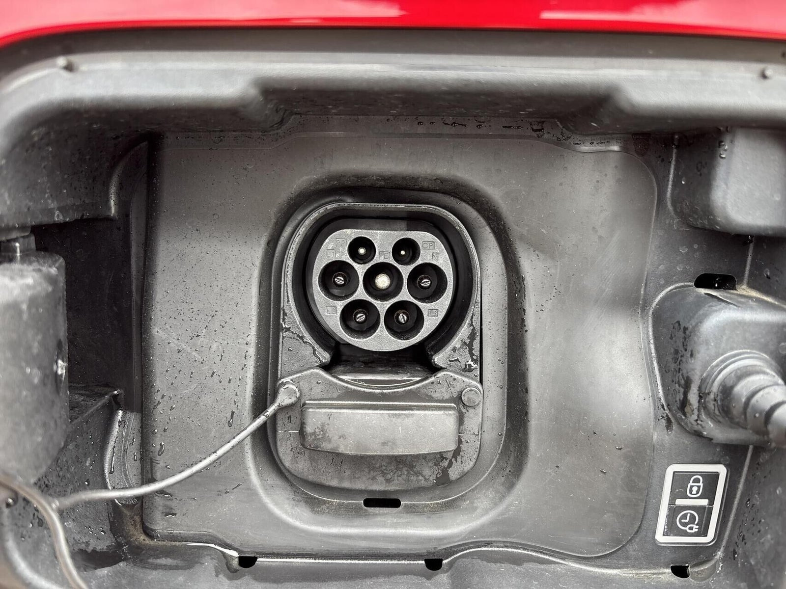 Rød Citroën e-C3 Aircross fra 2025