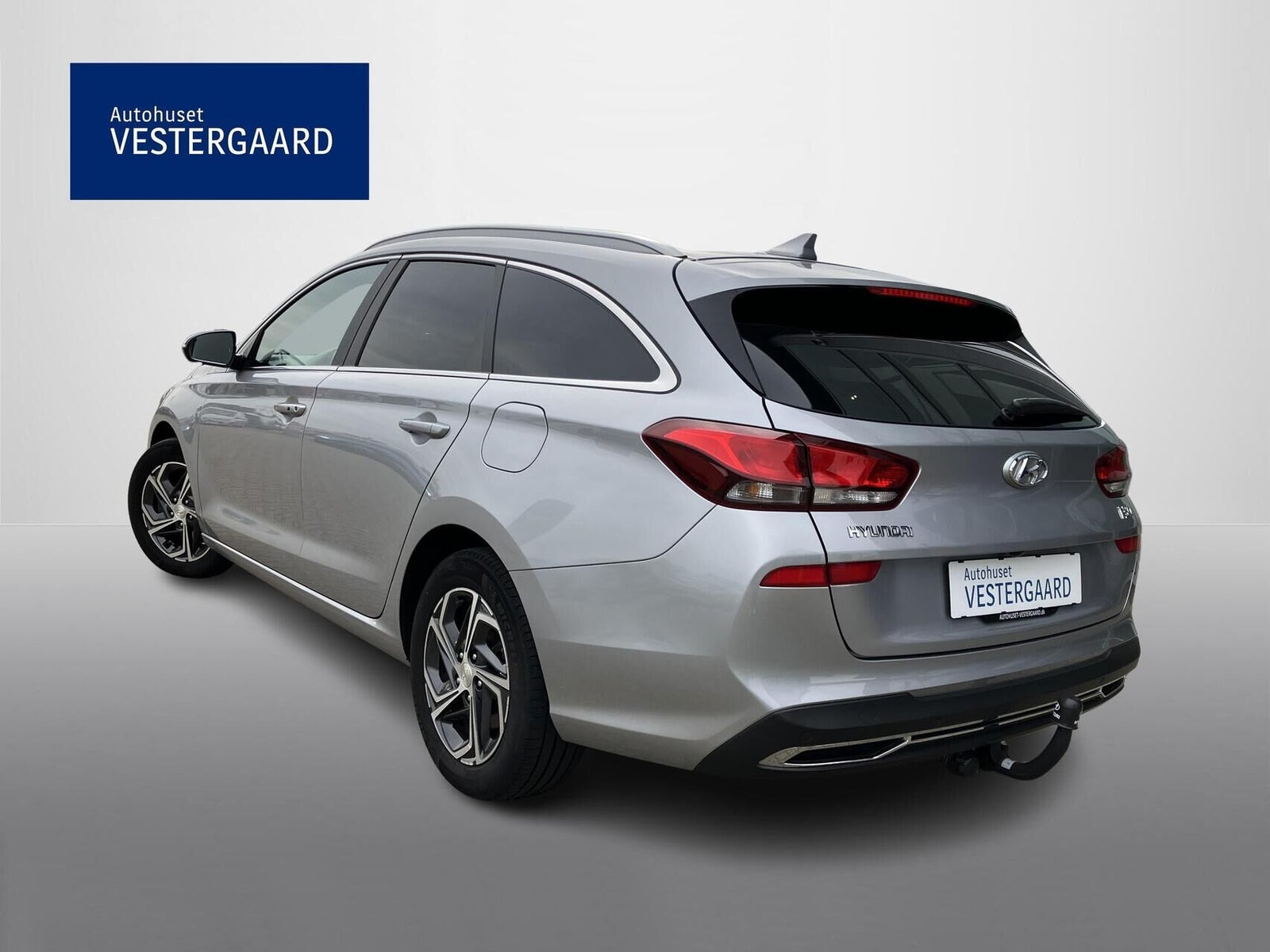 Grå Hyundai i30 fra 2022