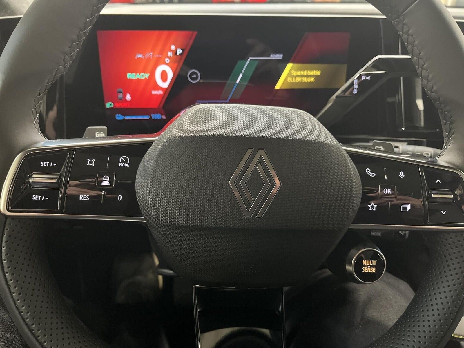 Blå Renault Scenic E-Tech fra 2026