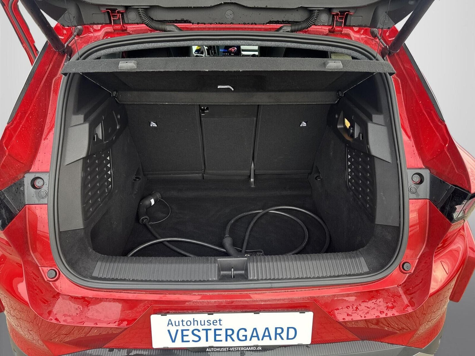 Rød Renault Scenic E-Tech fra 2026