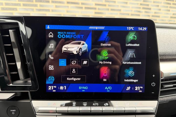 Hvid Renault Megane E-Tech fra 2026