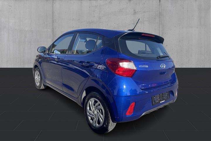 Blå Hyundai i10 fra 2021