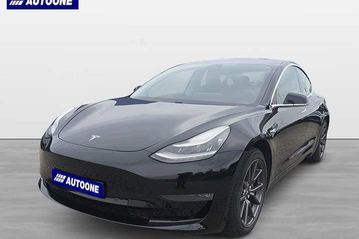 Sort Tesla Model 3 fra 2019