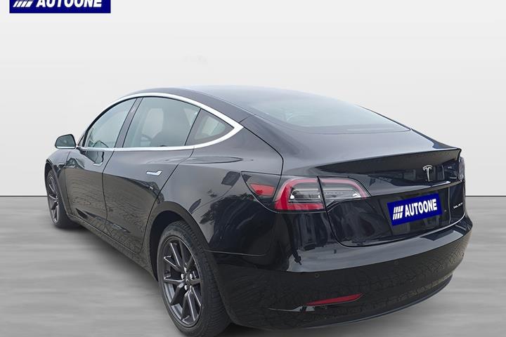 Sort Tesla Model 3 fra 2019