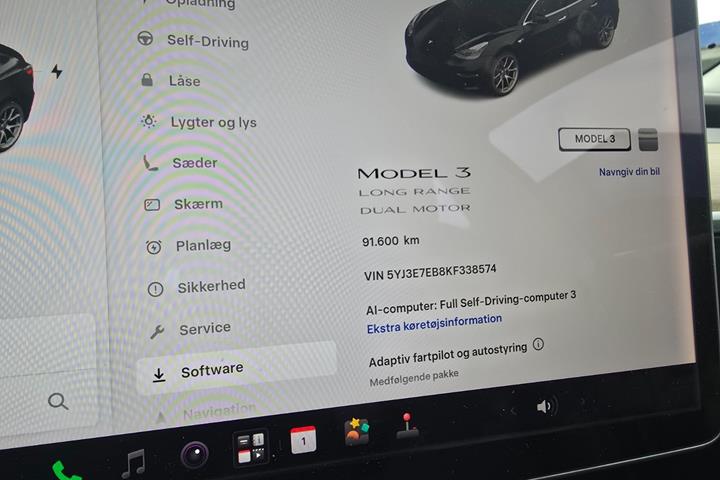 Sort Tesla Model 3 fra 2019