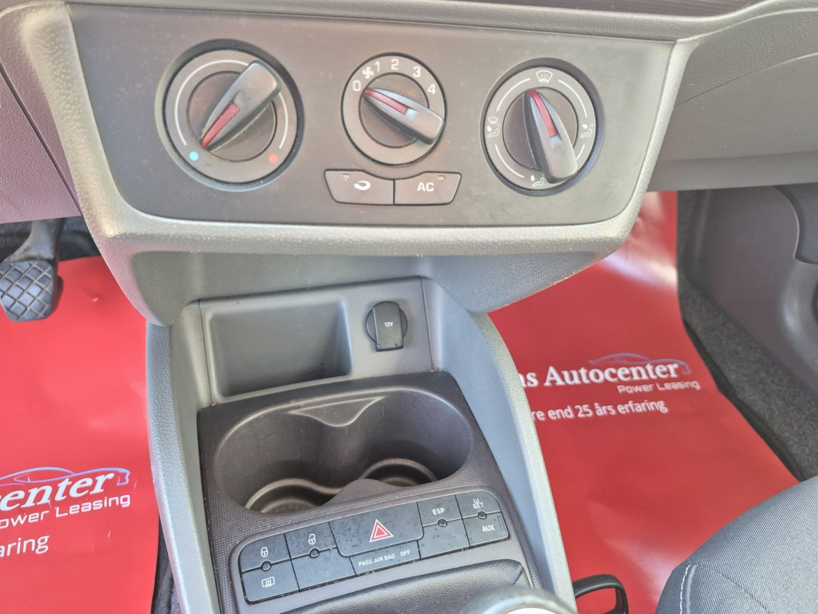 Grå Seat Ibiza fra 2011