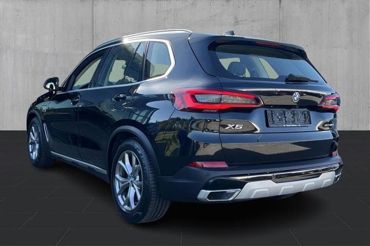 Sort BMW X5 fra 2022