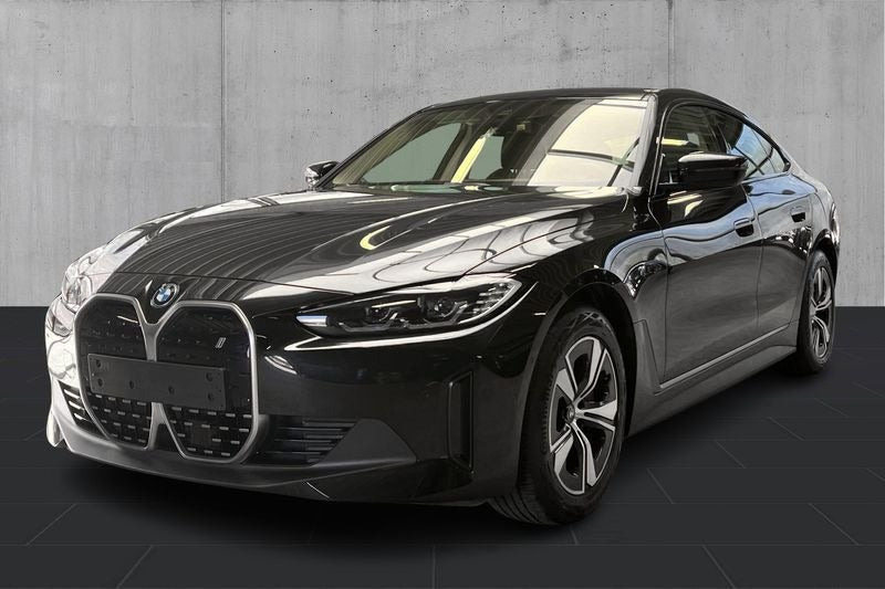 BMW i4 eDrive35