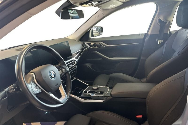 Sort BMW i4 fra 2023