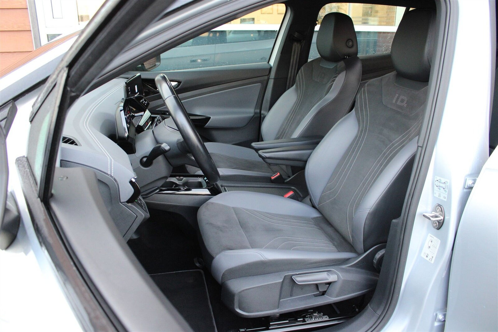 Sølv VW ID.4 fra 2023
