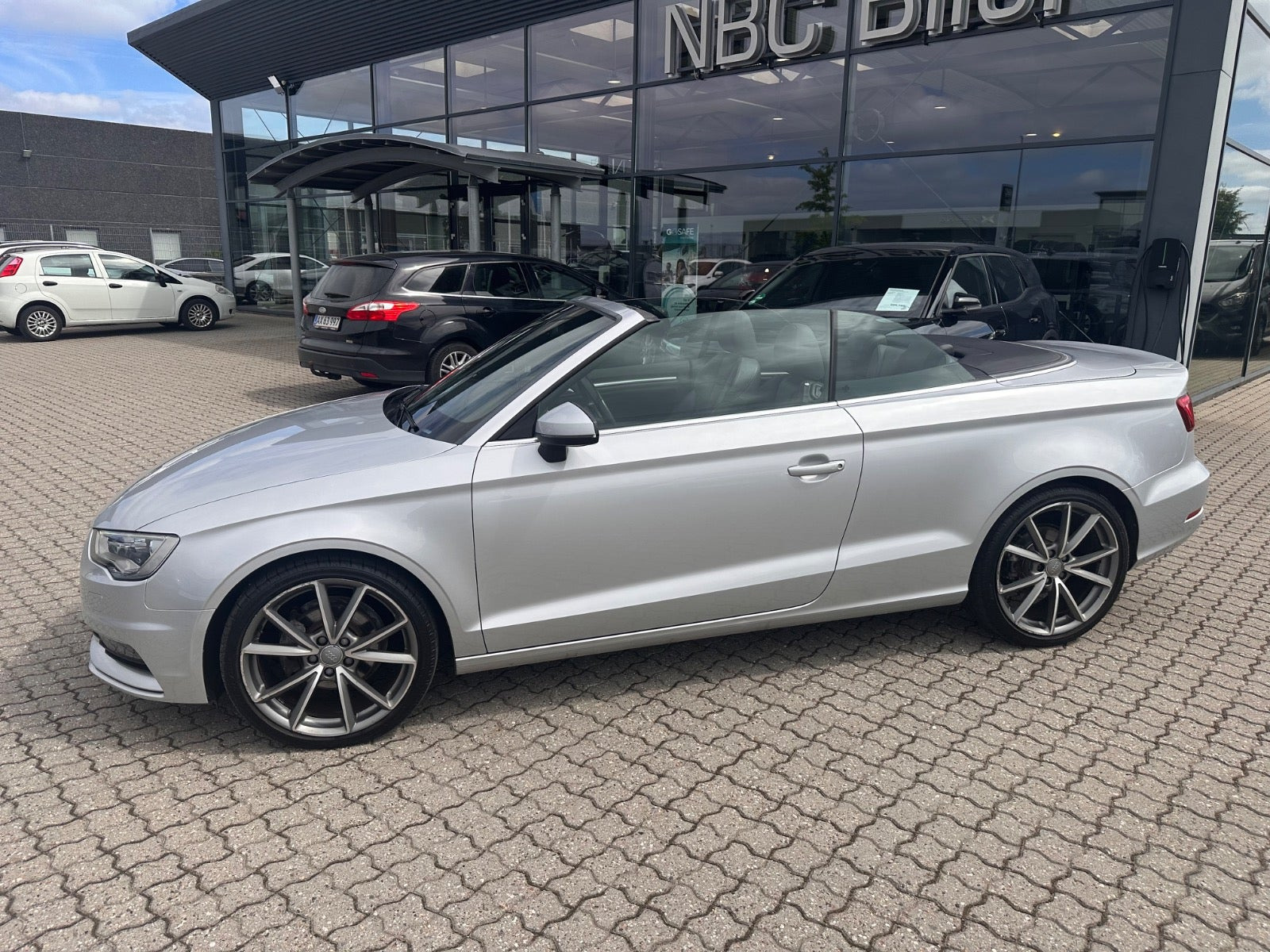 Sølv Audi A3 fra 2014