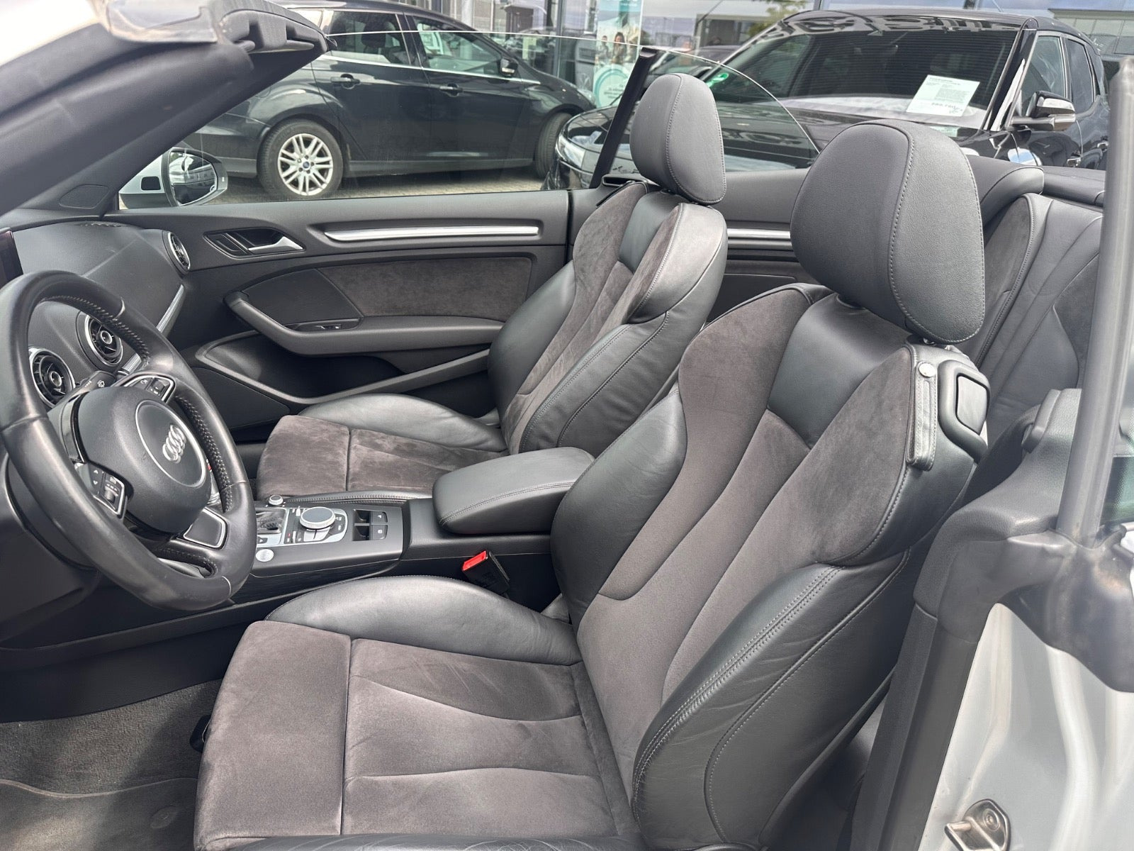 Sølv Audi A3 fra 2014