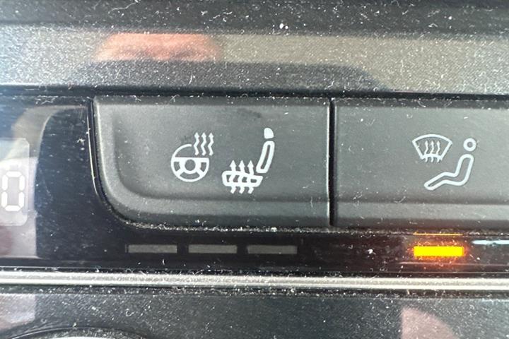 Grå VW Tiguan fra 2018