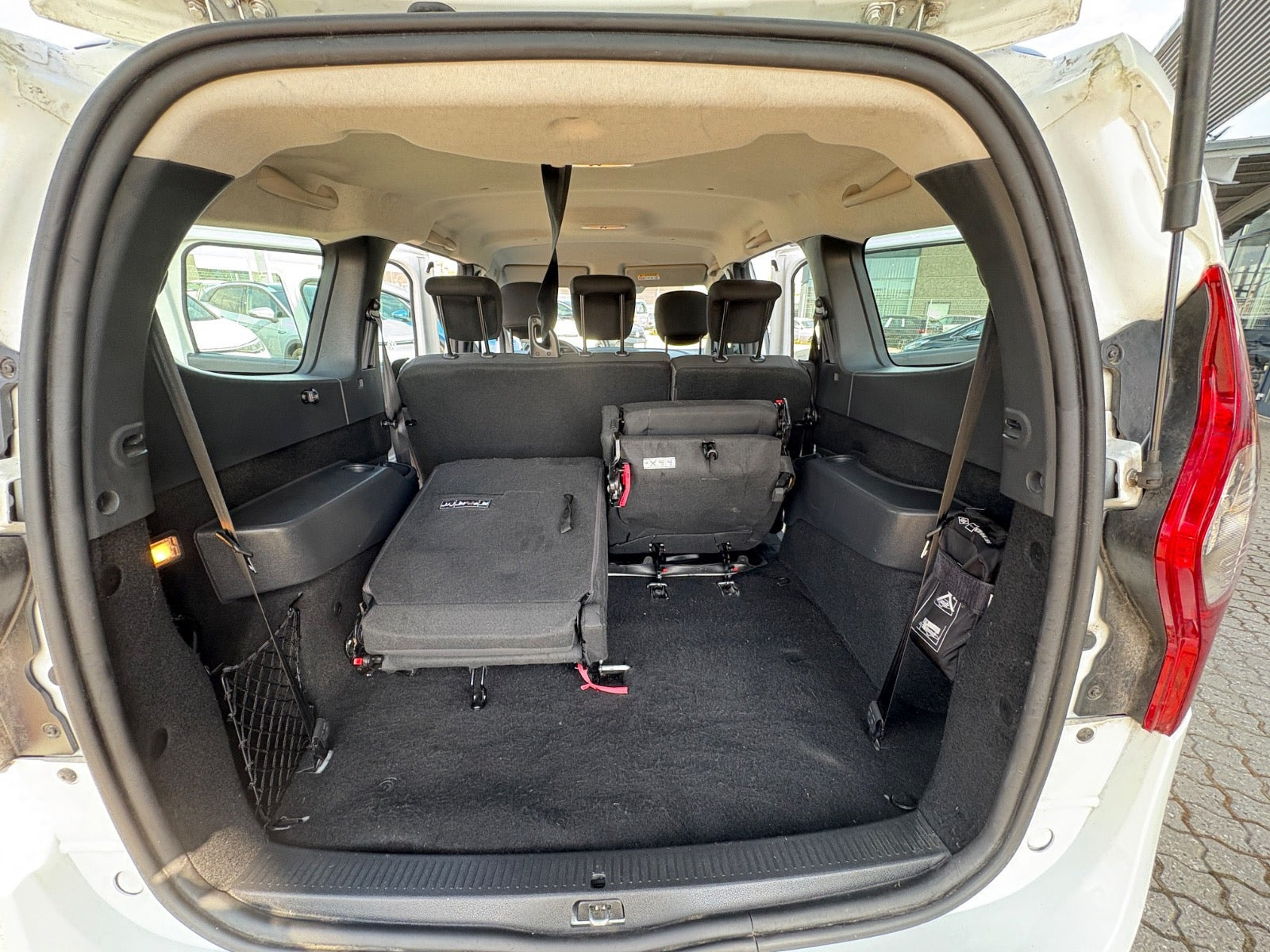 undefined Dacia Lodgy fra 2021