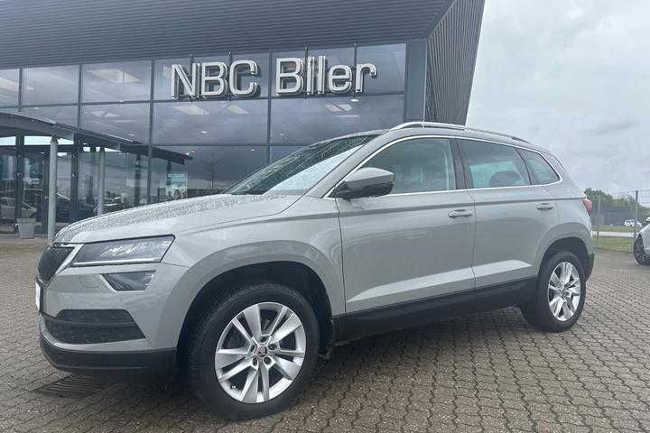 Grå Skoda Karoq fra 2019