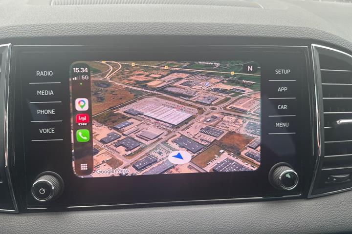 Grå Skoda Karoq fra 2019
