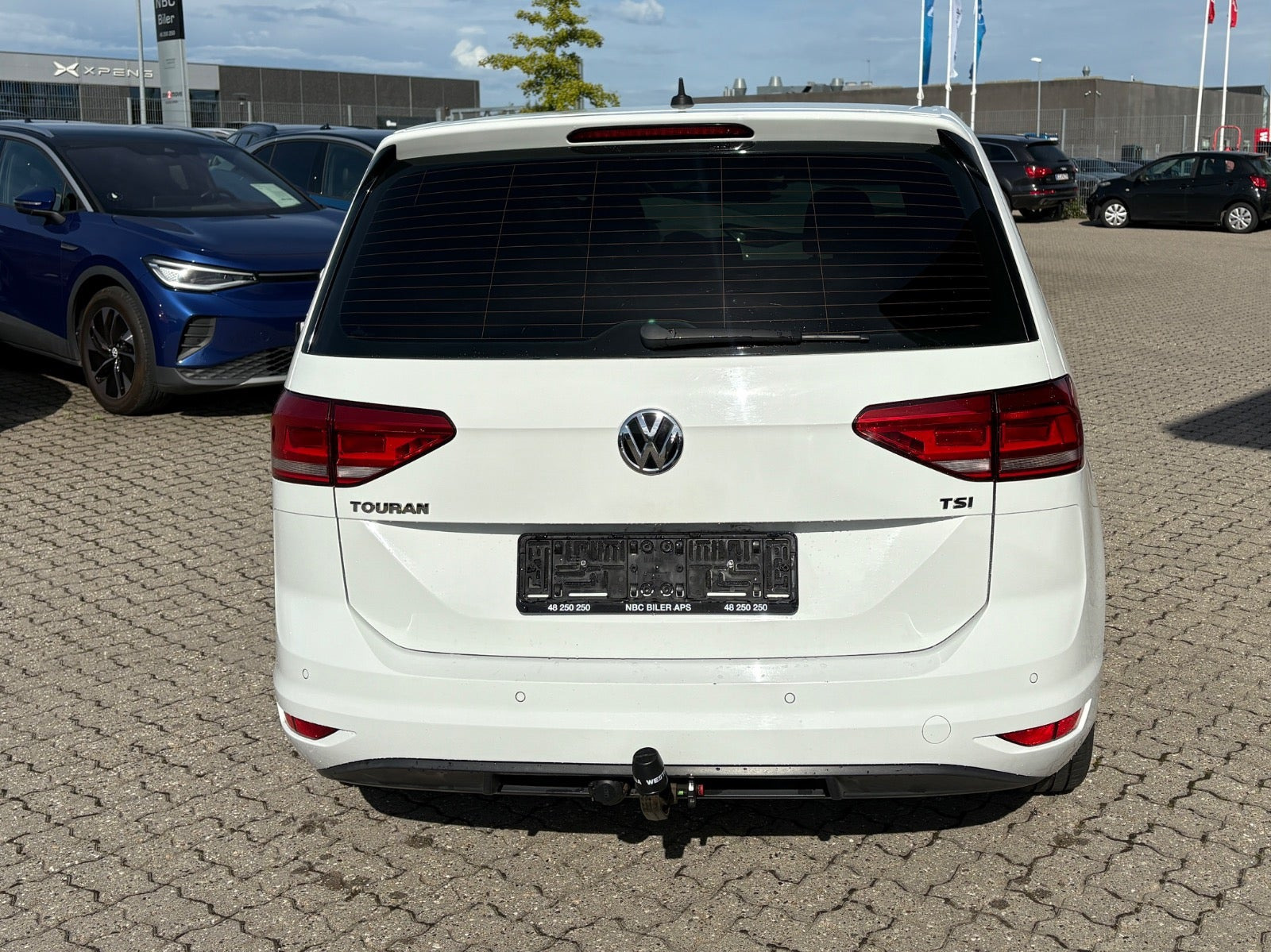 Hvid VW Touran fra 2018