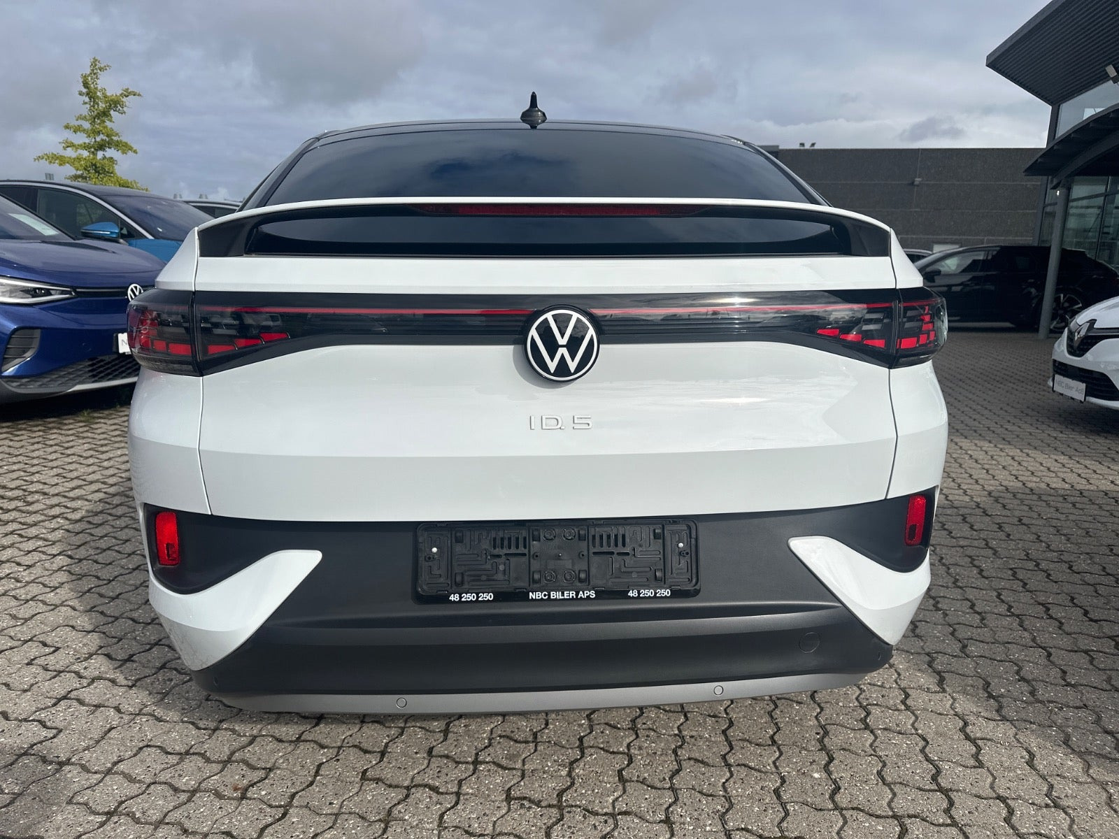 Hvid VW ID.5 fra 2023