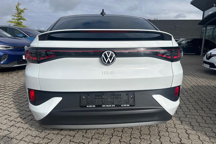Hvid VW ID.5 fra 2023