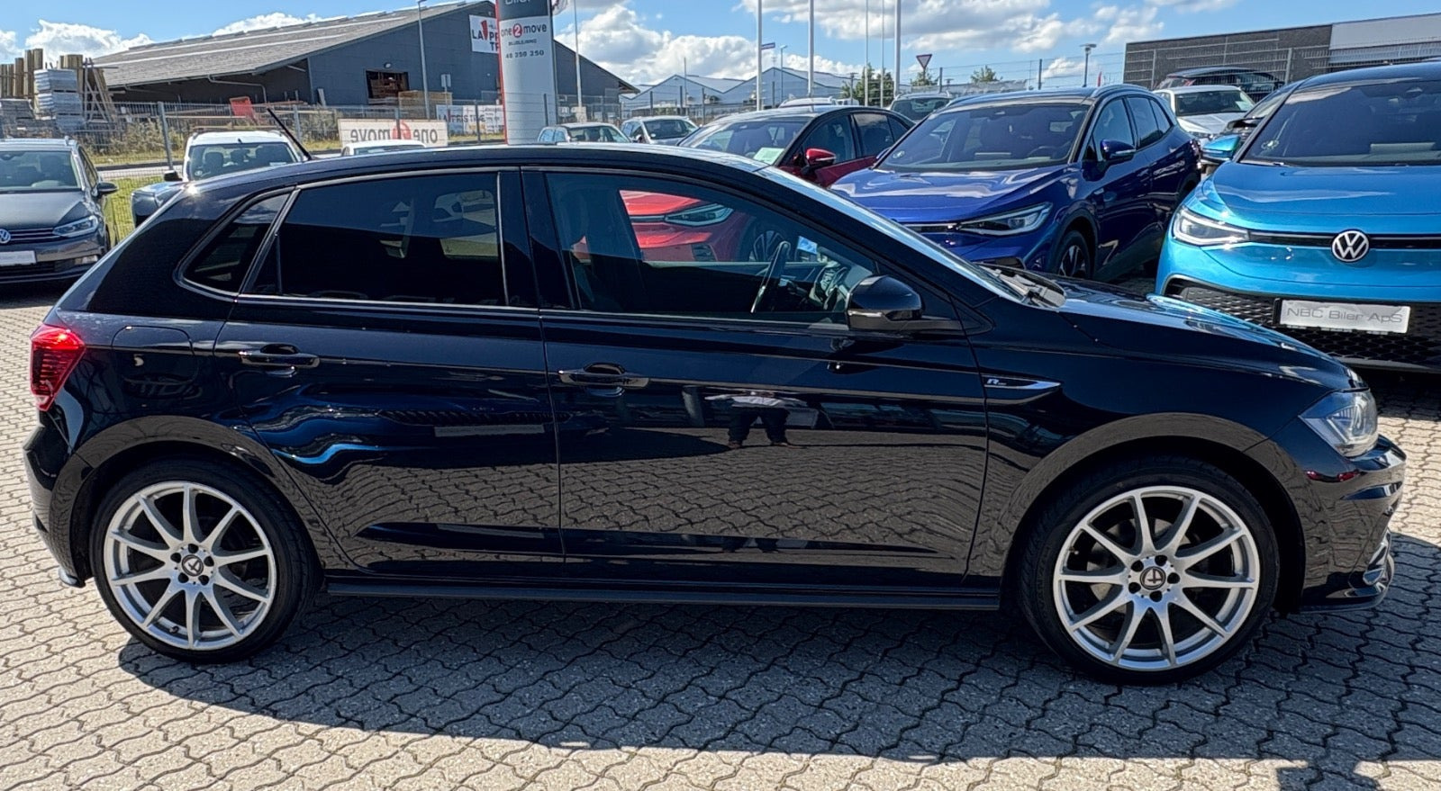 Sort VW Polo fra 2020