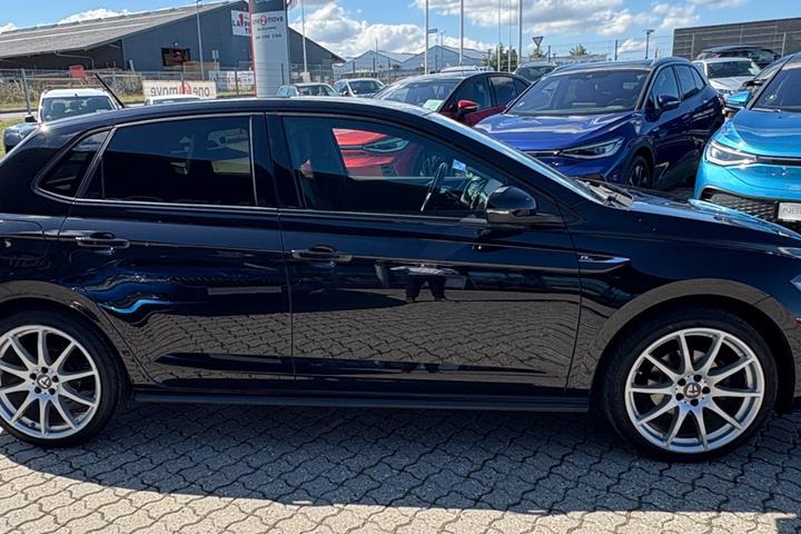 Sort VW Polo fra 2020