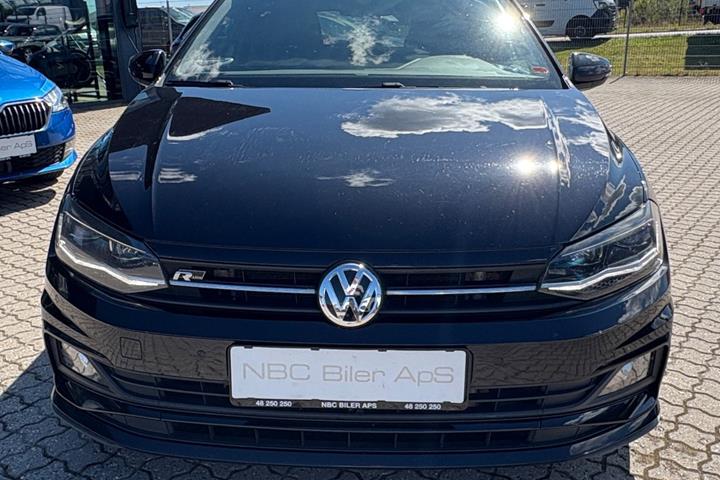 Sort VW Polo fra 2020