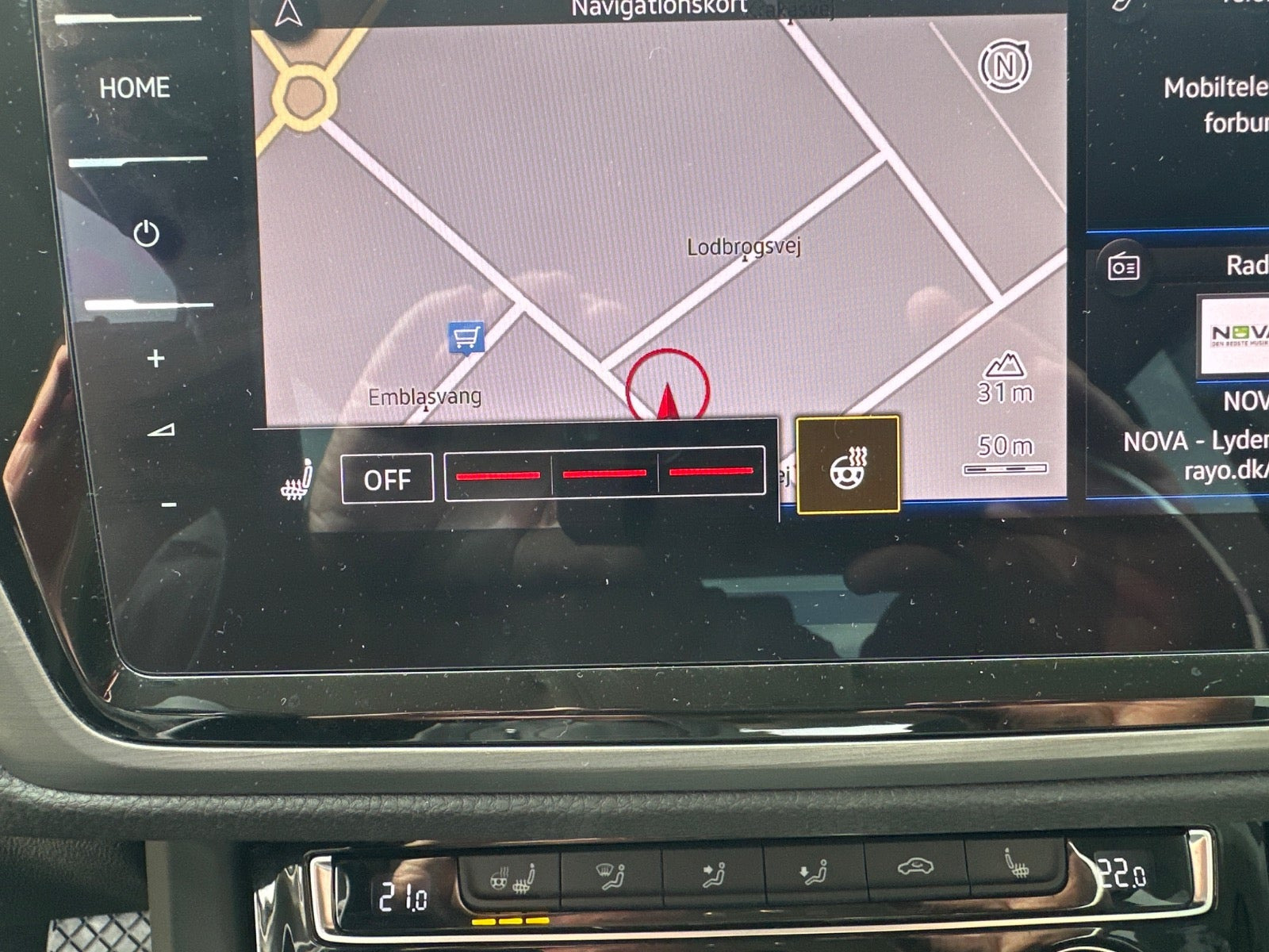 Grå VW Touran fra 2020