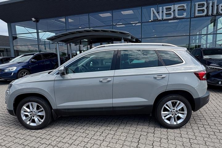 Grøn Skoda Karoq fra 2019