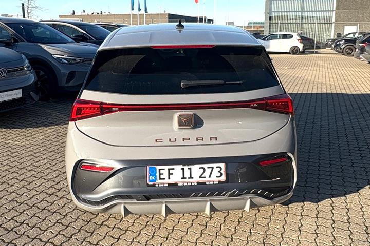 Grå Cupra Born fra 2022