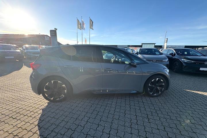 Grå Cupra Born fra 2022