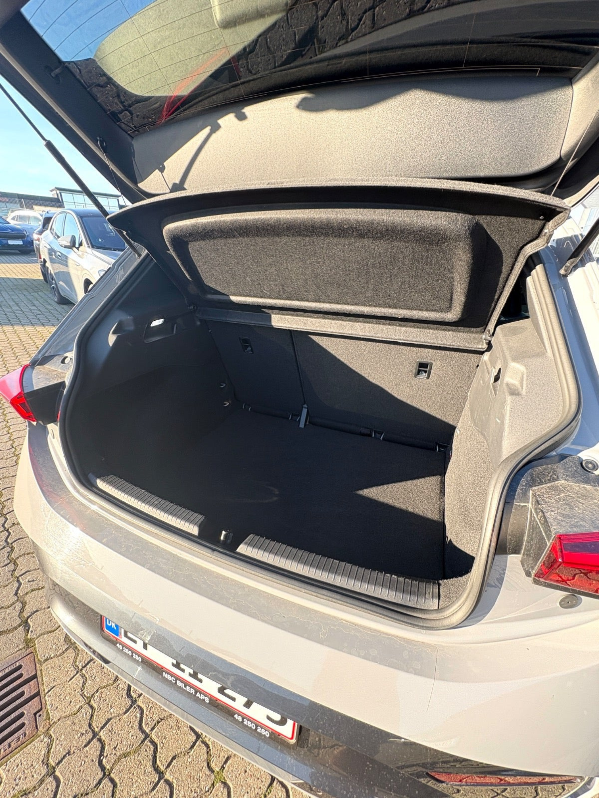 Grå Cupra Born fra 2022