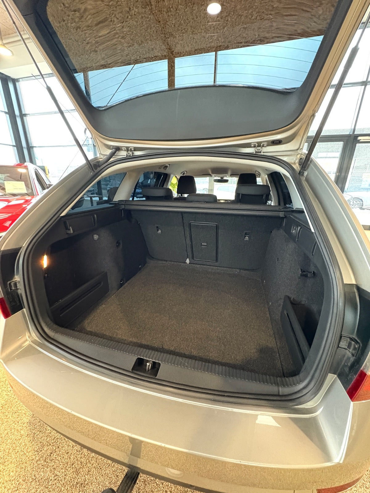Sølv Skoda Octavia fra 2017