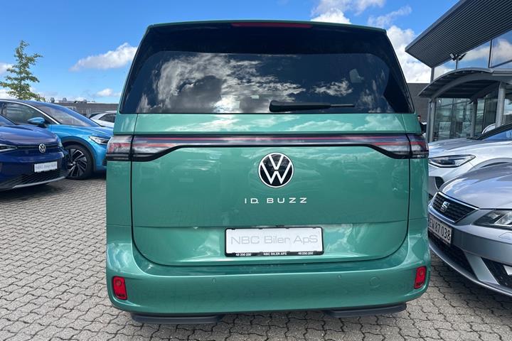 Grøn VW ID.Buzz fra 2023