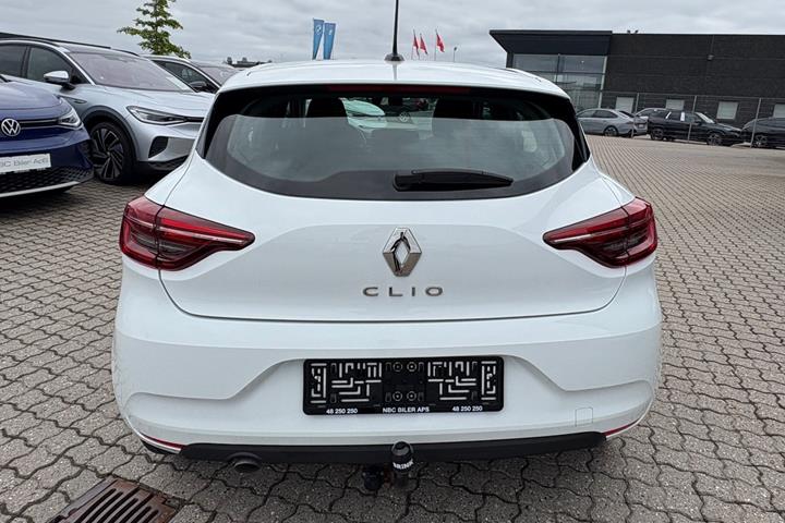 Hvid Renault Clio V fra 2022