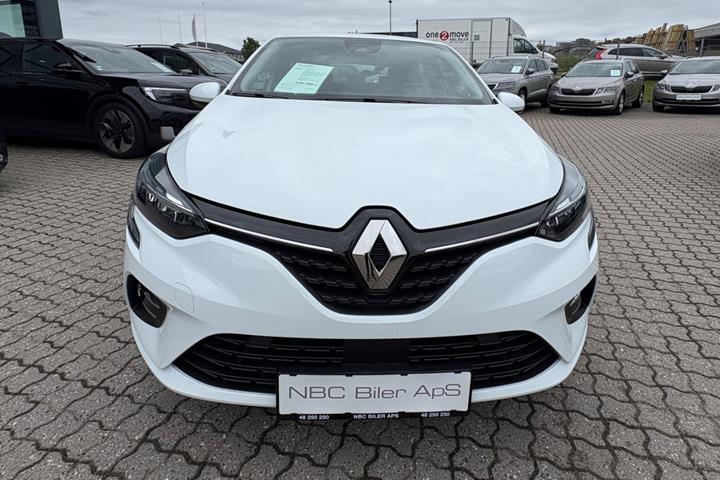 Hvid Renault Clio V fra 2022
