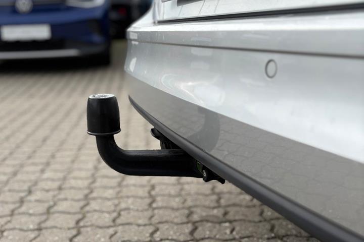 Sølv VW Golf VIII fra 2022