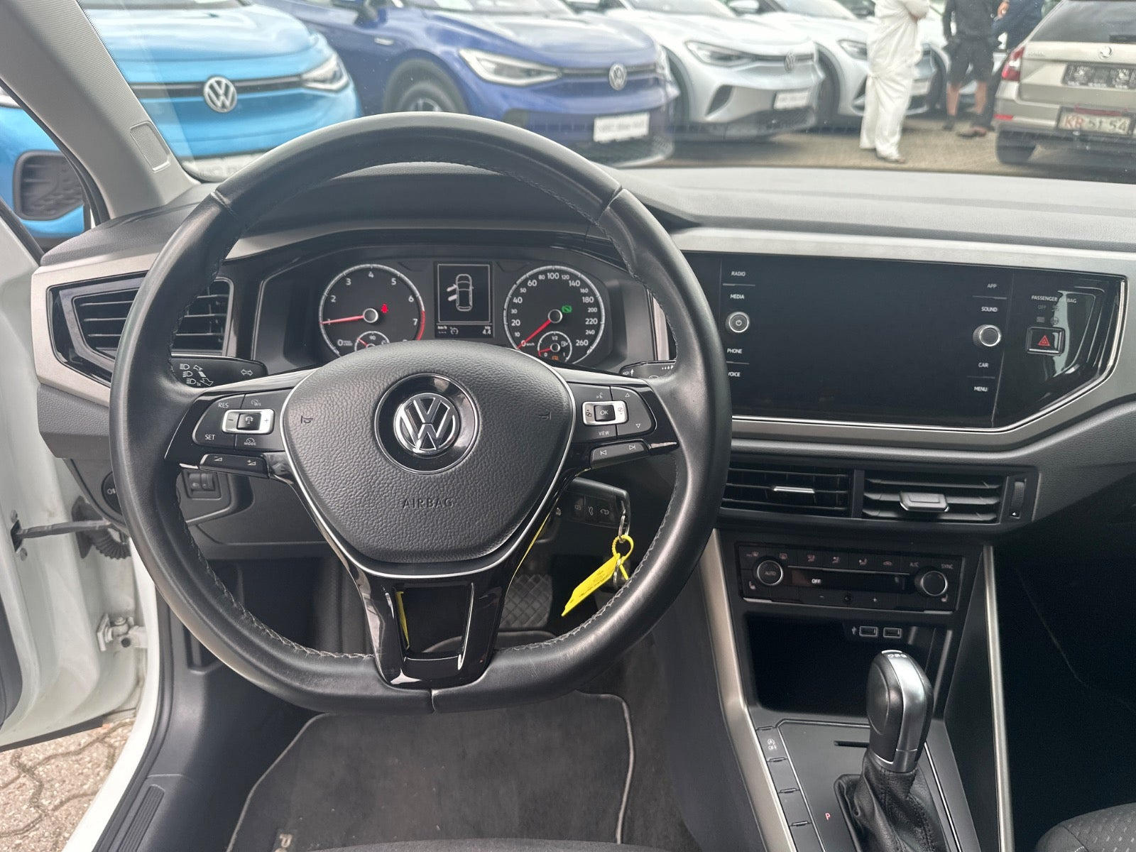 Hvid VW Polo fra 2019