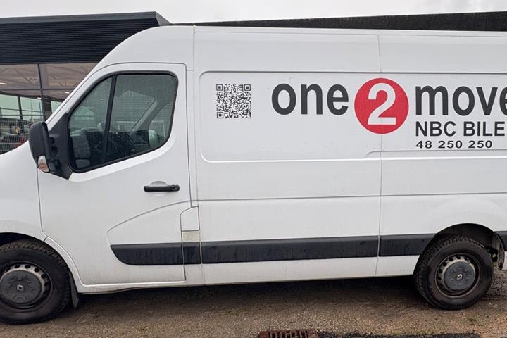 Hvid Renault Master IV T33 fra 2019