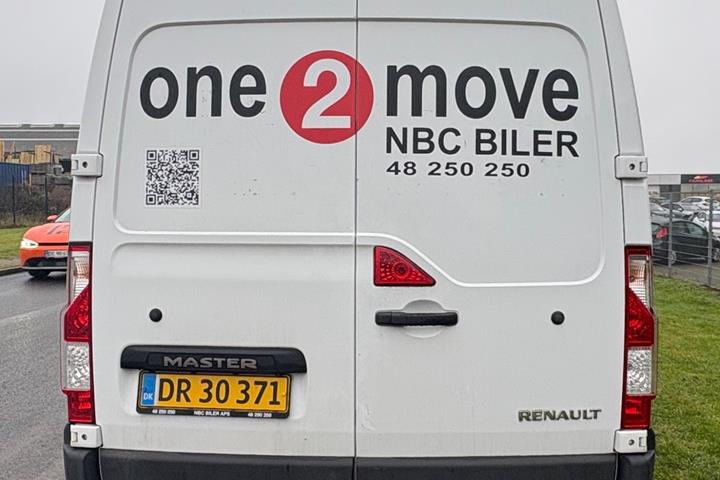 Hvid Renault Master IV T33 fra 2019