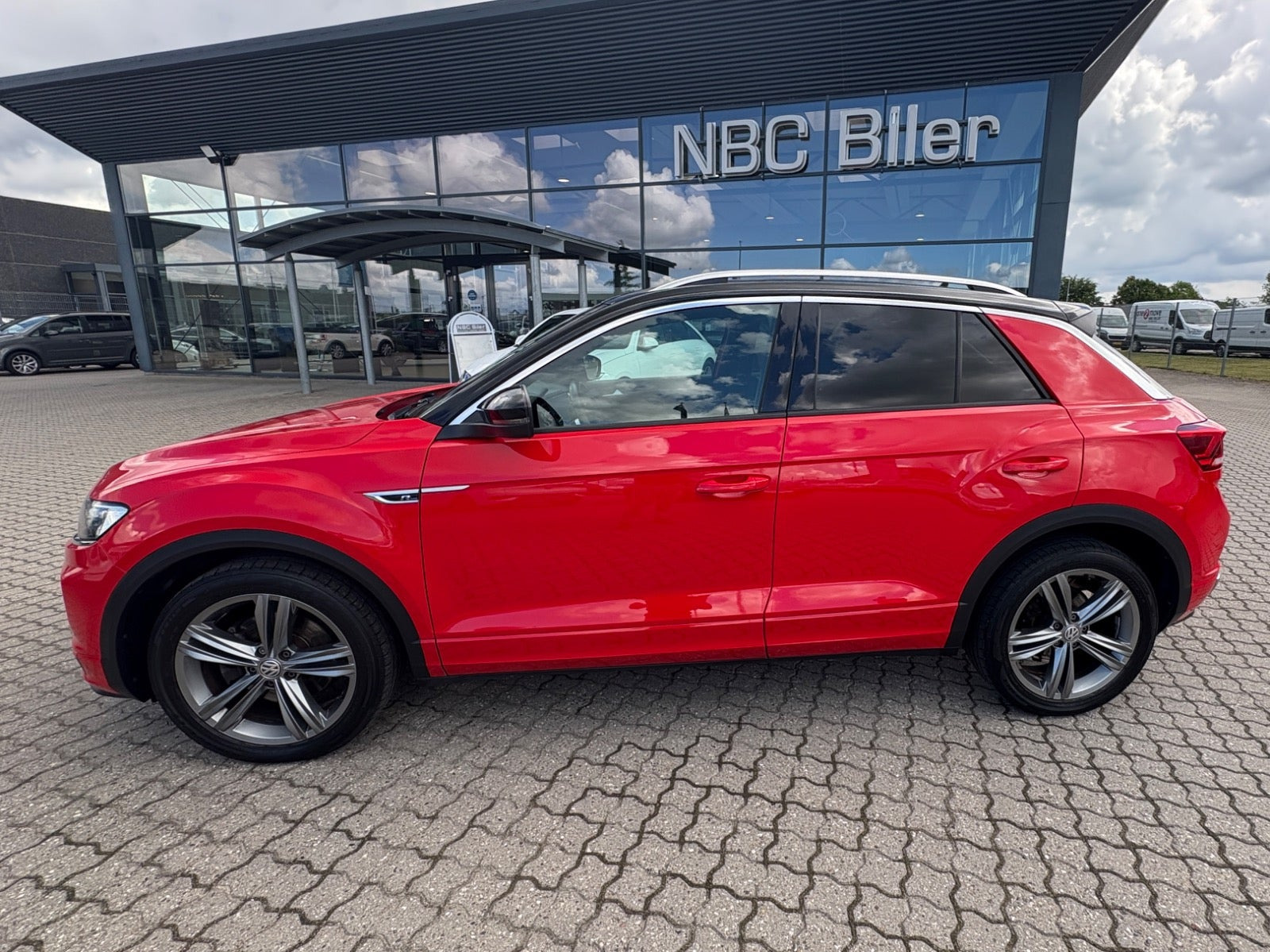 Rød VW T-Roc fra 2018