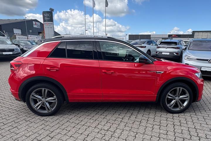 Rød VW T-Roc fra 2018