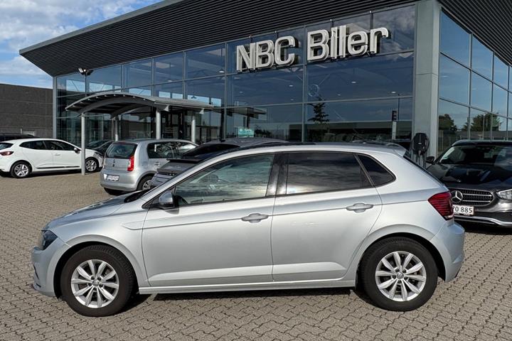 Sølv VW Polo fra 2018